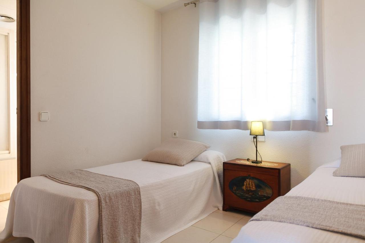 Uhc Barcino Apartments ซาลอว์ ภายนอก รูปภาพ